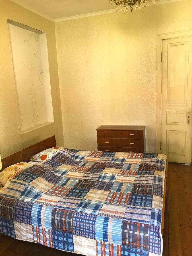 Dea Hotel Sugdidi Eksteriør billede