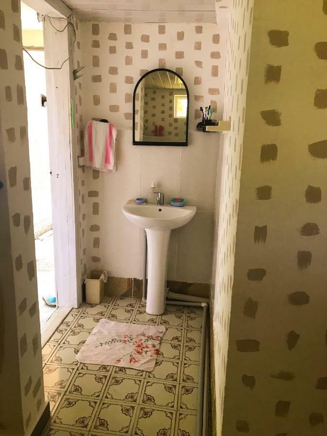 Dea Hotel Sugdidi Eksteriør billede