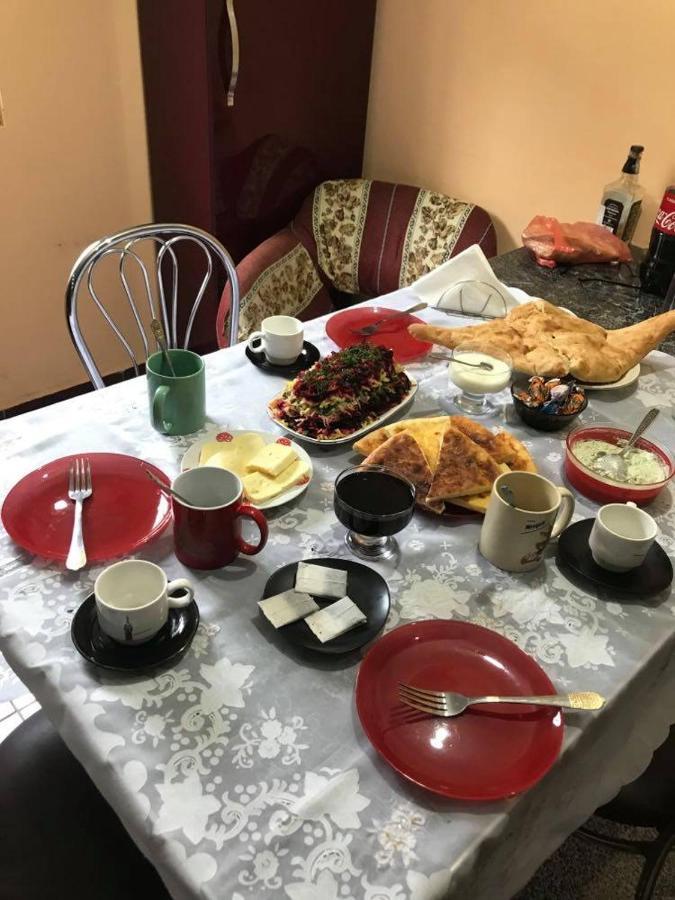 Dea Hotel Sugdidi Eksteriør billede